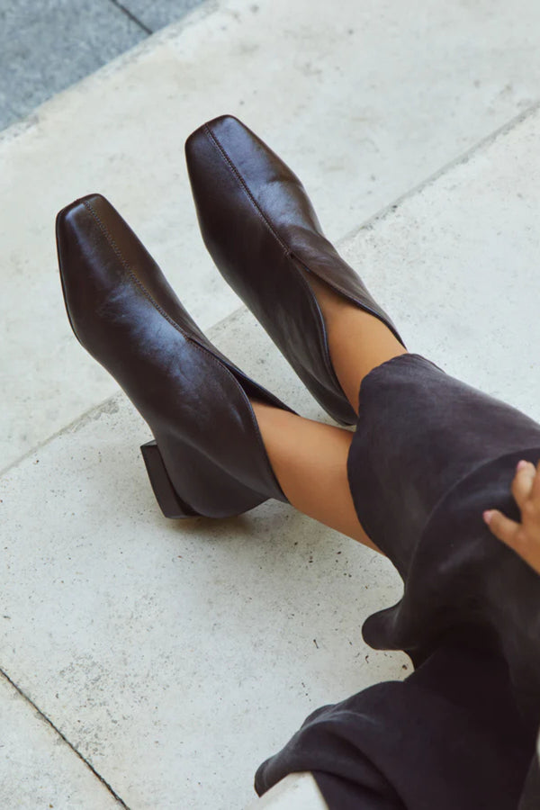 Botim ÉNNA Castanho